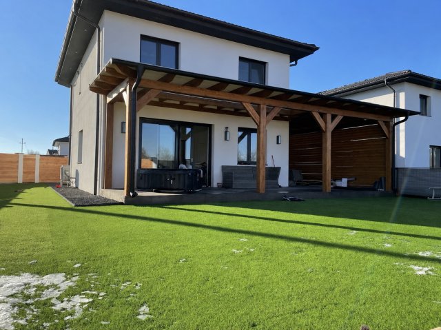 Eladó családi ház, Kecskeméten 163 M Ft, 4 szobás
