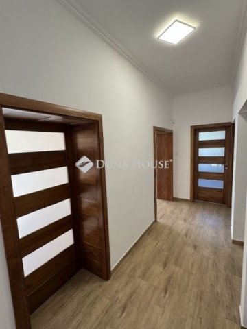 Eladó családi ház, Budapesten, XXI. kerületben 93.9 M Ft
