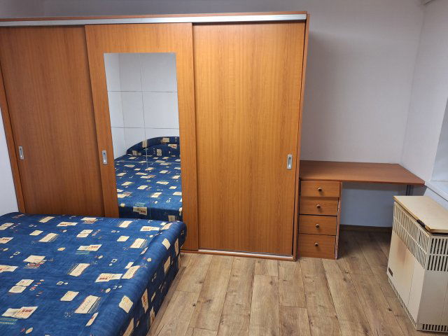 Kiadó sorház, albérlet, Kerepesen 150 E Ft / hó, 1 szobás