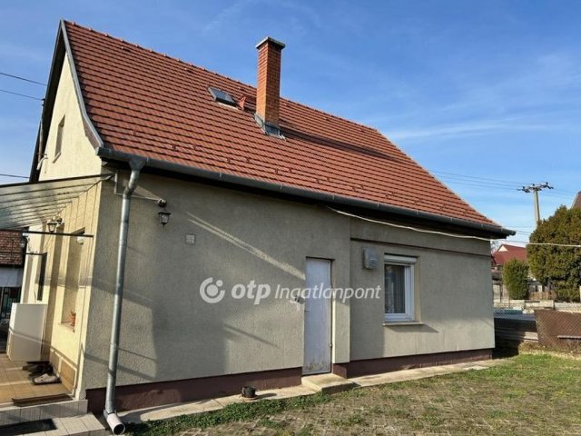 Eladó családi ház, Budapesten, XVII. kerületben 84.9 M Ft