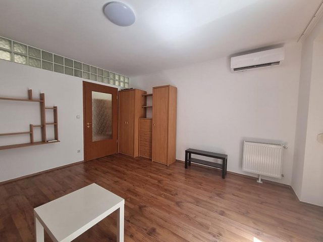 Kiadó téglalakás, albérlet, Budapesten, VI. kerületben