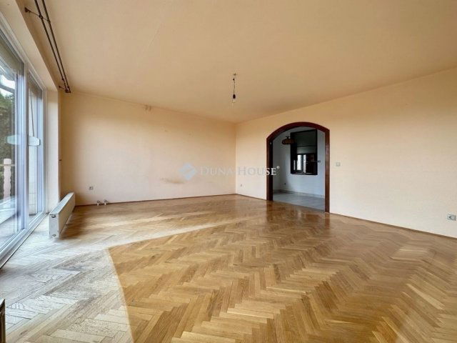 Eladó ikerház, Pécsett 149 M Ft, 4 szobás / költözzbe.hu