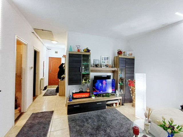 Eladó téglalakás, Hajdúsámsonon 49.9 M Ft, 1+2 szobás