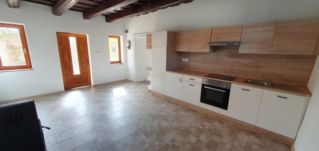 Eladó családi ház, Szentimrefalván 29.9 M Ft, 2 szobás
