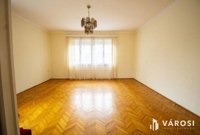 Eladó családi ház, Gyulán 56.5 M Ft, 5 szobás