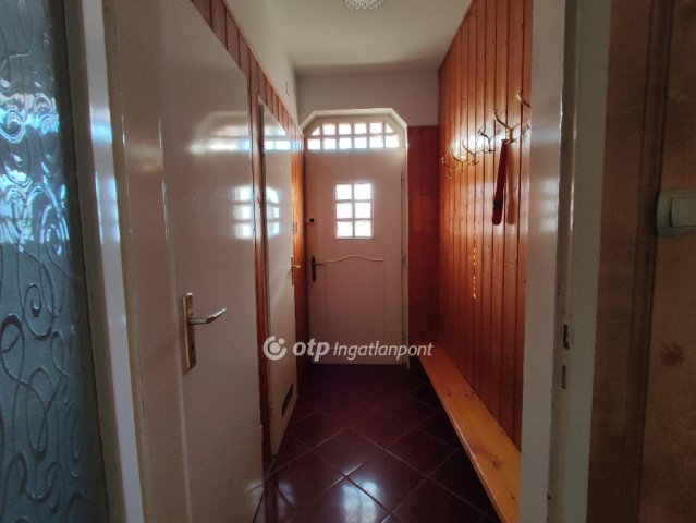 Eladó családi ház, Szegeden 164 M Ft, 5 szobás