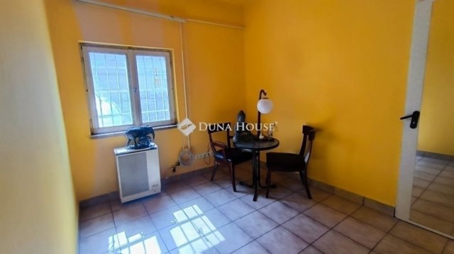 Eladó téglalakás, Budapesten, XX. kerületben 37.9 M Ft, 3 szobás