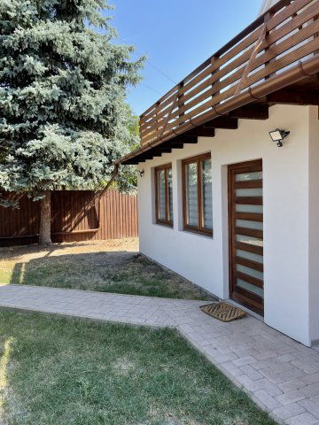 Eladó családi ház, Szentendrén 129.8 M Ft, 4 szobás