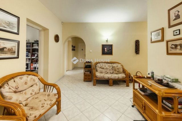 Eladó családi ház, Táborfalván 117 M Ft, 5 szobás