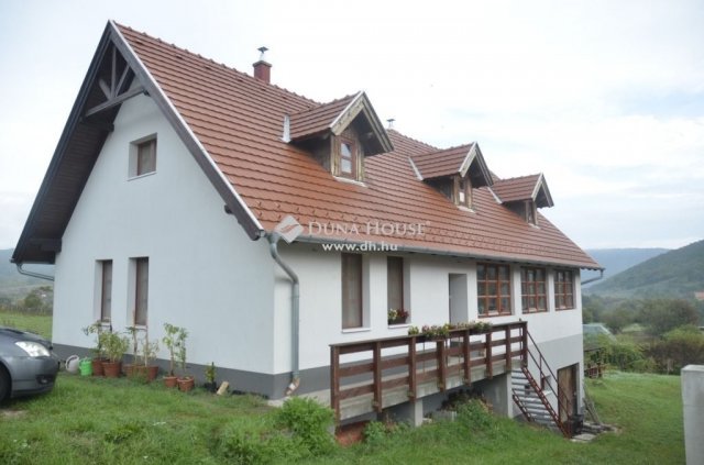 Eladó családi ház, Pilisszentlászlón 116 M Ft, 4 szobás