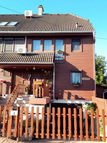 Eladó sorház, Budapesten, X. kerületben 145 M Ft, 5 szobás