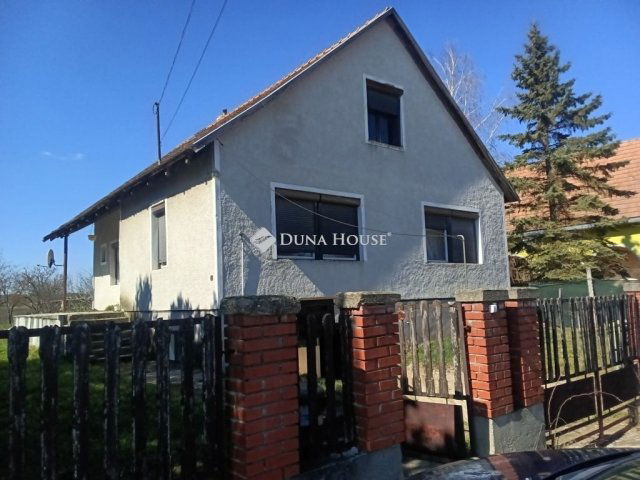 Eladó családi ház, Berhidán 39.98 M Ft, 3 szobás