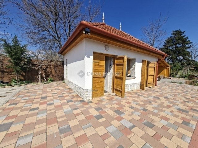 Eladó családi ház, Tápiószecsőn 125 M Ft, 3 szobás