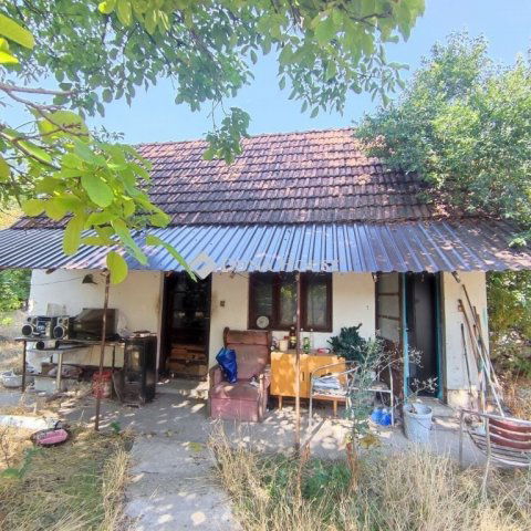 Eladó családi ház, Kübekházán 12.5 M Ft, 3 szobás