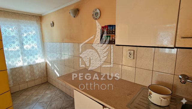 Eladó családi ház, Ózdon, Bercsényi Miklós utcában 9.9 M Ft