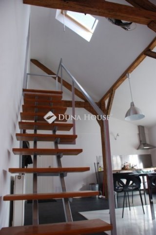 Eladó téglalakás, Budapesten, I. kerületben 99.9 M Ft, 1 szobás