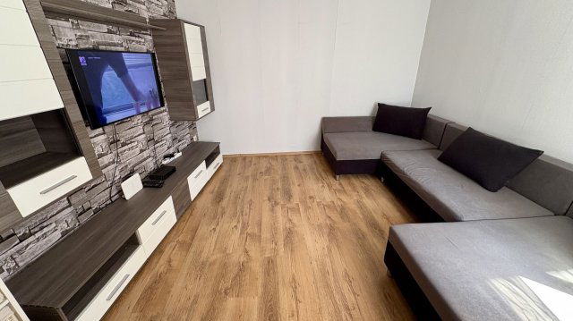 Kiadó sorház, albérlet, Debrecenben 230 E Ft / hó, 2 szobás