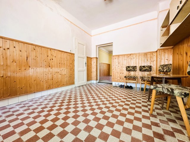 Eladó sorház, Sarkadon 5.8 M Ft, 1 szobás / költözzbe.hu