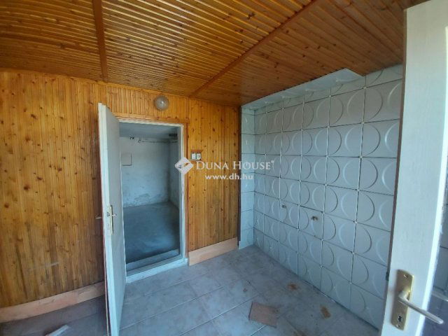 Eladó telek, Pécsett 22.5 M Ft / költözzbe.hu