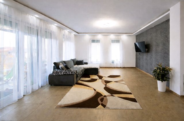 Eladó családi ház, Szombathelyen 159 M Ft, 4 szobás