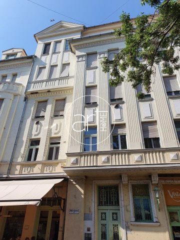 Kiadó téglalakás, albérlet, Szegeden 270 E Ft / hó, 3 szobás