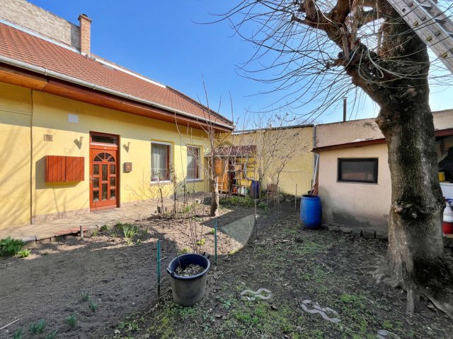 Eladó téglalakás, Budapesten, X. kerületben 47.9 M Ft, 1 szobás