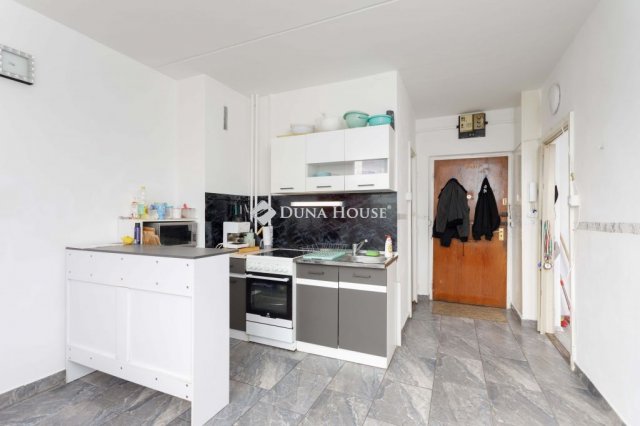 Eladó panellakás, Mosonmagyaróváron 35.9 M Ft, 1 szobás