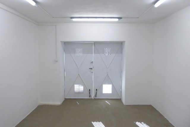 Kiadó garázs, Pécsett, Magaslati úton 30 E Ft / hó