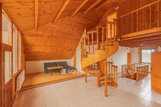 Eladó családi ház, Gárdonyban 87.9 M Ft, 6 szobás
