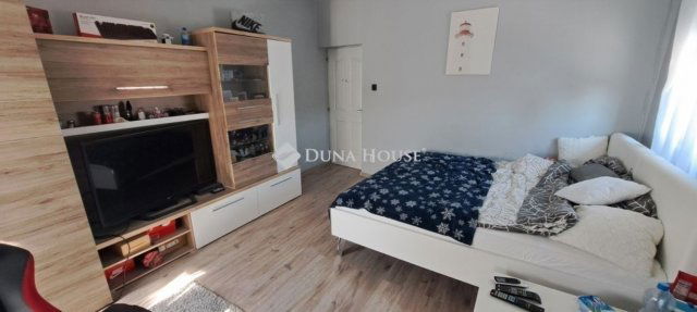 Eladó családi ház, Budaörsön 199 M Ft, 7 szobás