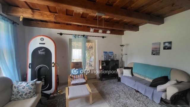 Eladó sorház, Lesenceistvándon 59.9 M Ft, 3 szobás