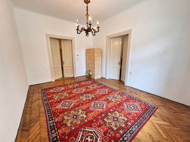 Eladó téglalakás, Győrött 89.9 M Ft, 4 szobás