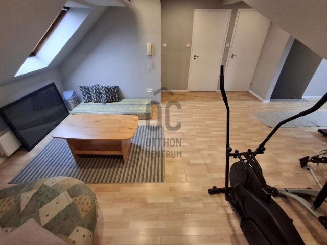 Eladó családi ház, Cegléden 118 M Ft, 4 szobás