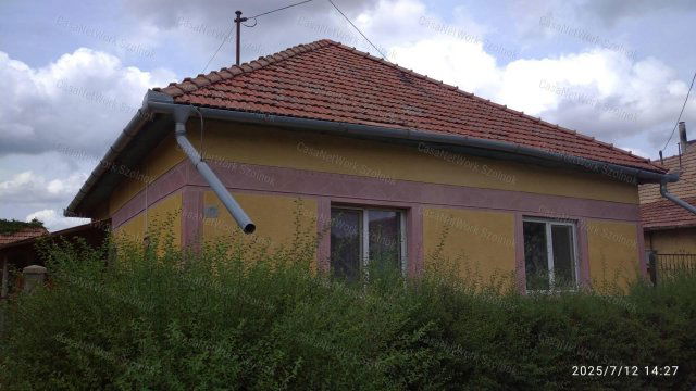 Eladó családi ház, Rákóczifalván 19.5 M Ft, 5 szobás