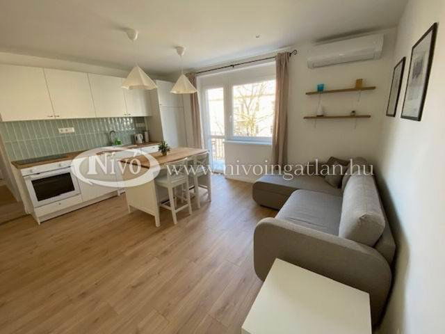 Kiadó téglalakás, albérlet, Veszprémben 250 E Ft / hó