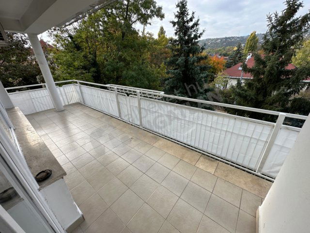 Kiadó téglalakás, albérlet, II. kerületben, Pasaréti úton