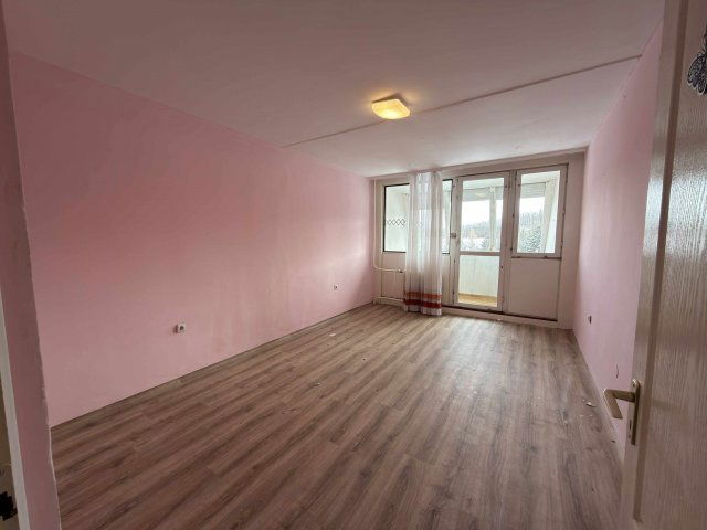 Eladó panellakás, Komlón, Hegyhát utcában 19.9 M Ft, 2 szobás