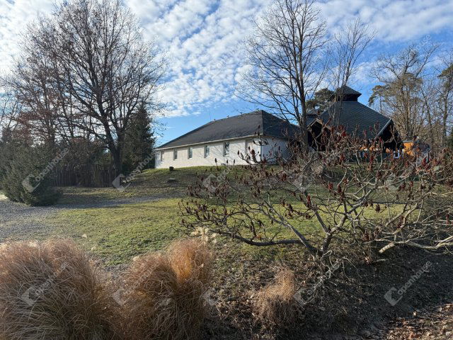 Eladó üzlethelyiség, Hegyhátszentjakabon 129 M Ft, 6 szobás