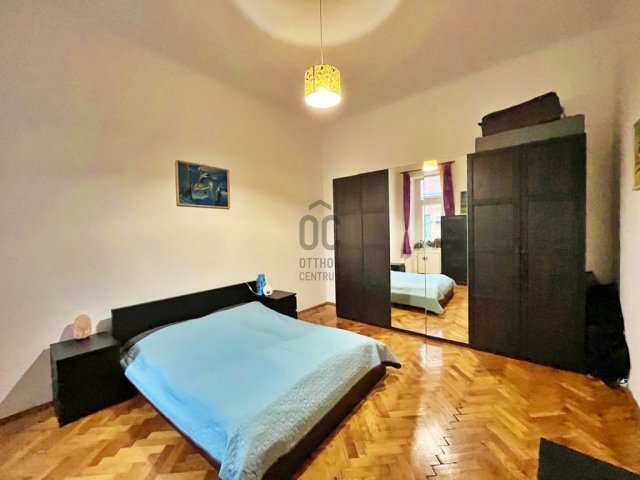 Eladó téglalakás, Budapesten, VI. kerületben 105 M Ft, 3 szobás