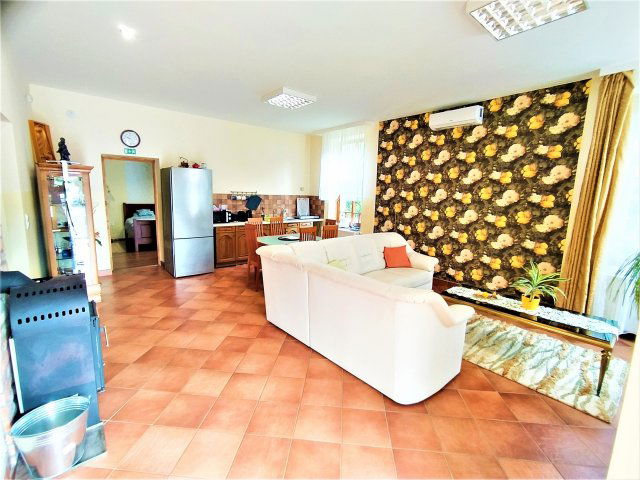 Eladó családi ház, Miskolcon 99 M Ft, 6 szobás