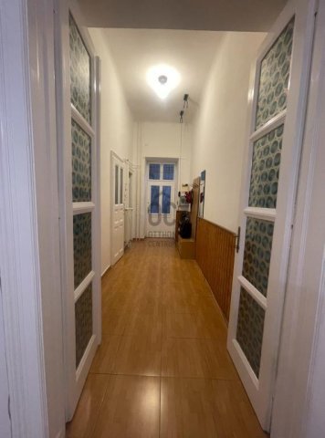 Eladó téglalakás, Budapesten, VI. kerületben 89.9 M Ft, 2 szobás