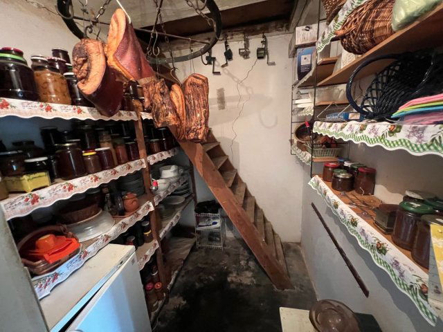 Eladó családi ház, Szarvason 57.5 M Ft, 2 szobás