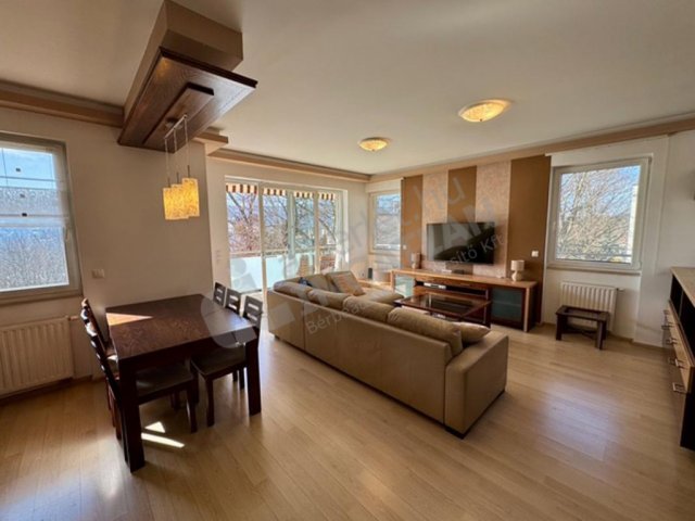 Kiadó téglalakás, albérlet, II. kerületben, Lepke utcában