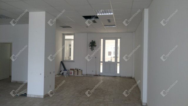 Eladó üzlethelyiség, Zalaegerszegen 42 M Ft
