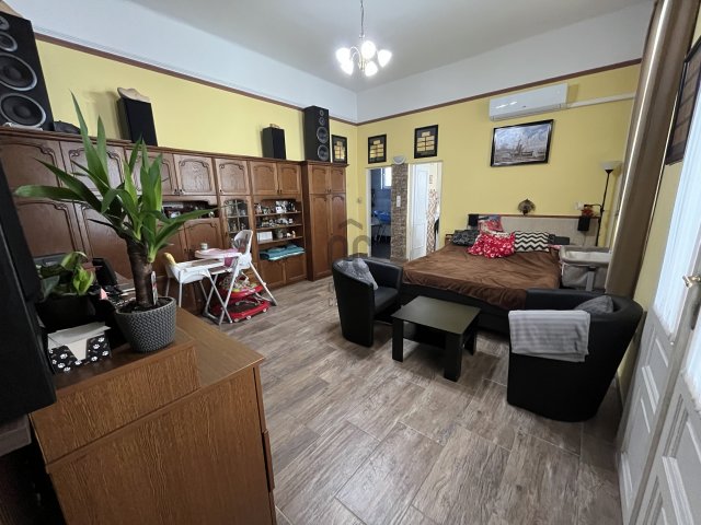 Eladó ikerház, Debrecenben 87 M Ft, 2 szobás