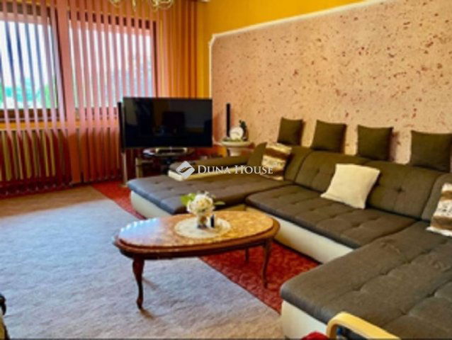 Eladó sorház, Debrecenben 114.9 M Ft, 4 szobás