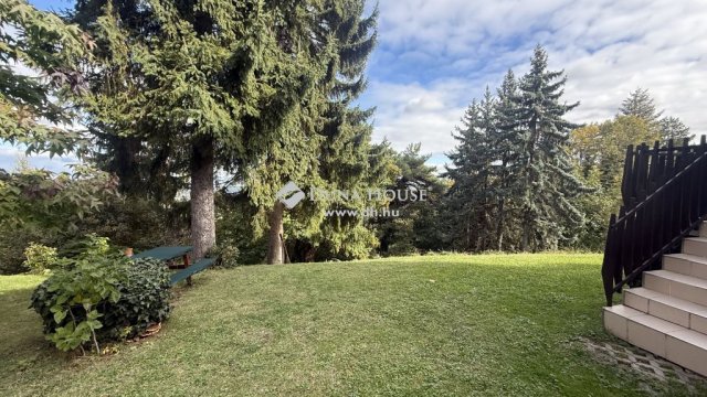 Eladó nyaraló, Kőszegen 49 M Ft, 3+1 szobás