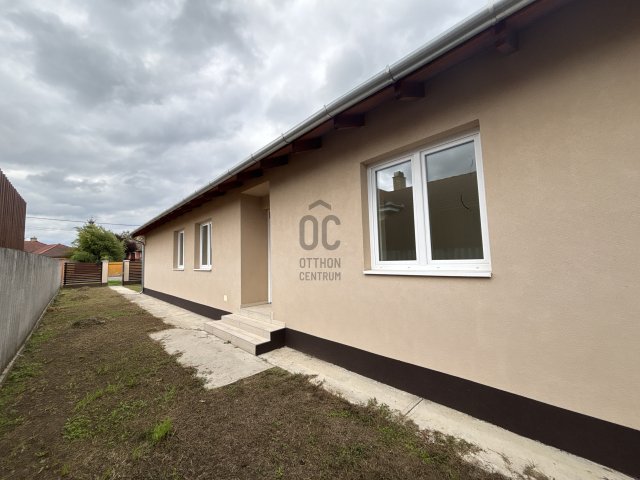 Eladó ikerház, Hajdúsámsonon 92.9 M Ft, 4 szobás