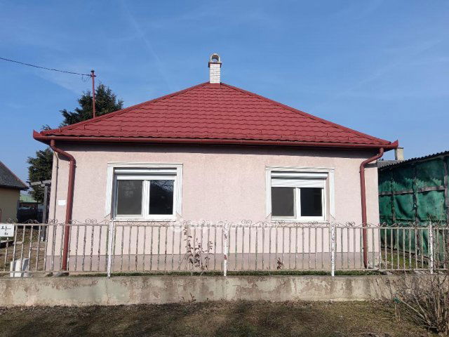 Eladó családi ház, Nagykállóban 31.9 M Ft, 2 szobás