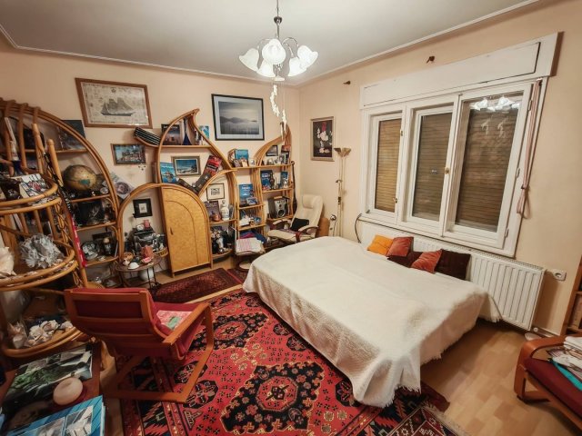 Eladó családi ház, Komáromban 49.9 M Ft, 2 szobás